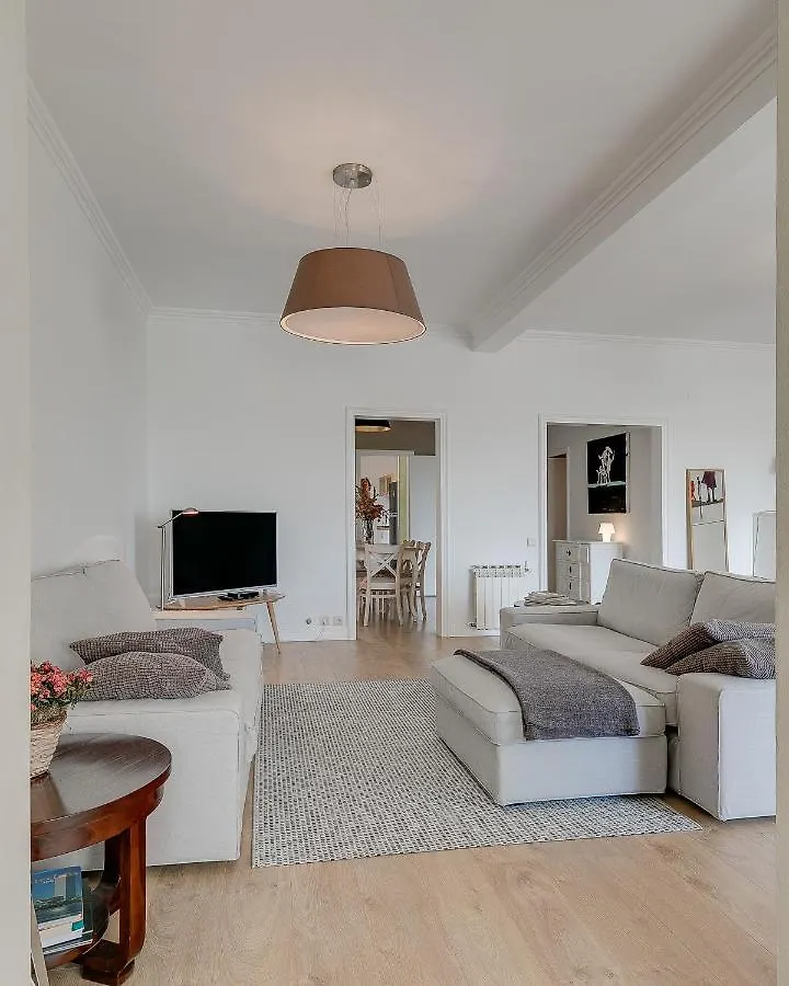 Enjoy Apartments Rafaela Barcelona 0*,